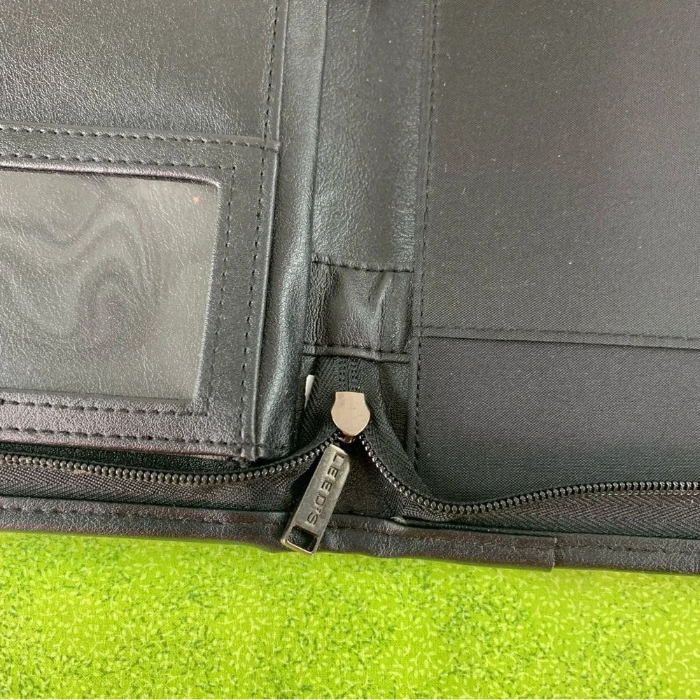 Leed’s Black portfolio Case.